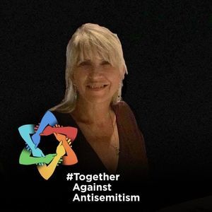 Meet your Posher, Debra